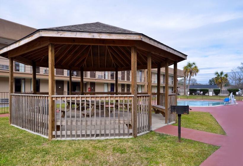 מוטל Airport Inn