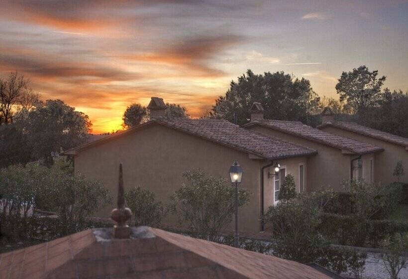 Apartments In Residence With Swimming Pool In Monteverdi Marittimo