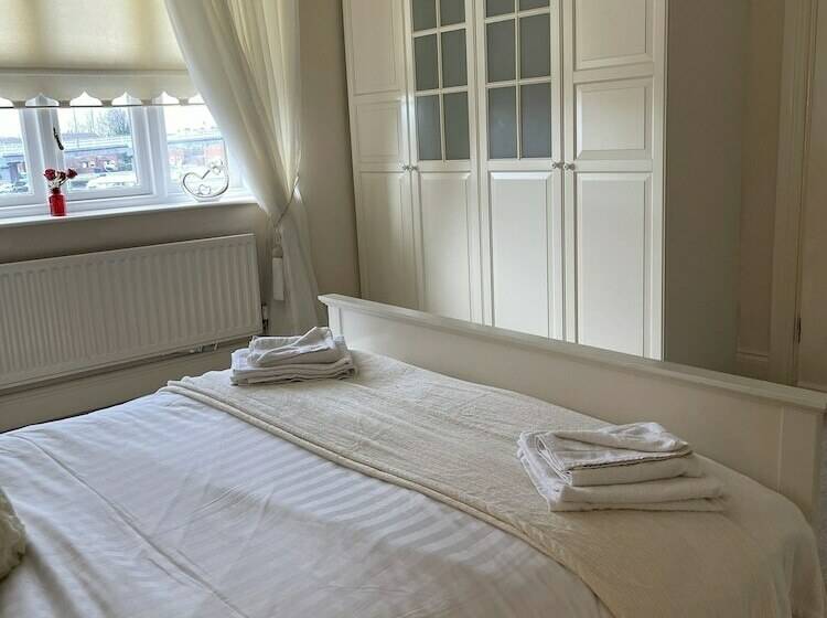 مبيت وإفطار The Old Rectory