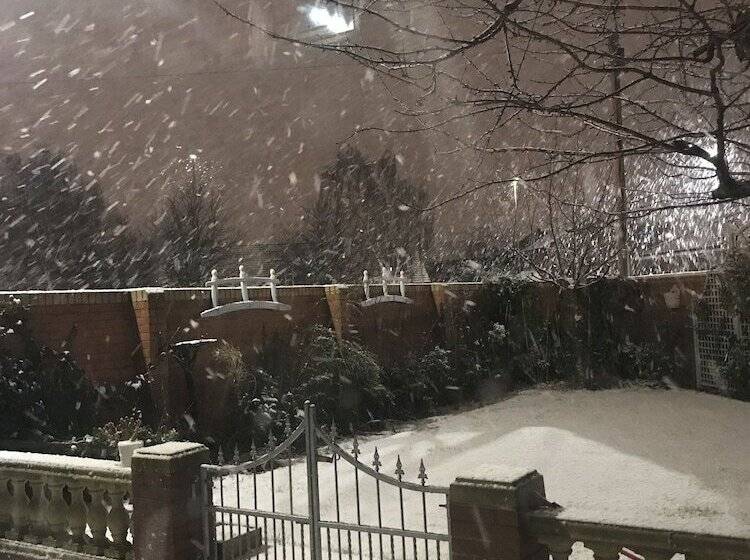 مبيت وإفطار The Old Rectory