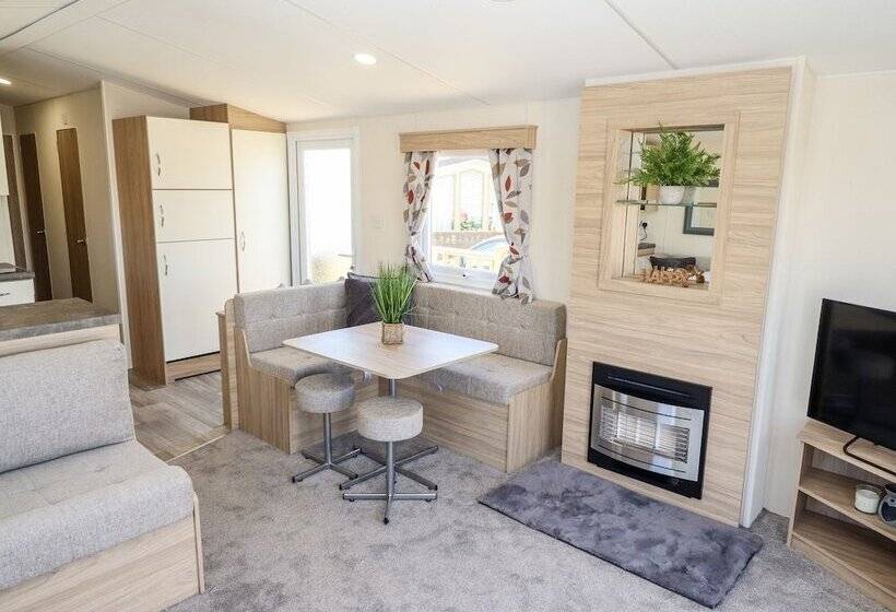 酒店 Lovely 4 Berth Caravan On 7 Lakes Country Park At Crowle North Lincolshire