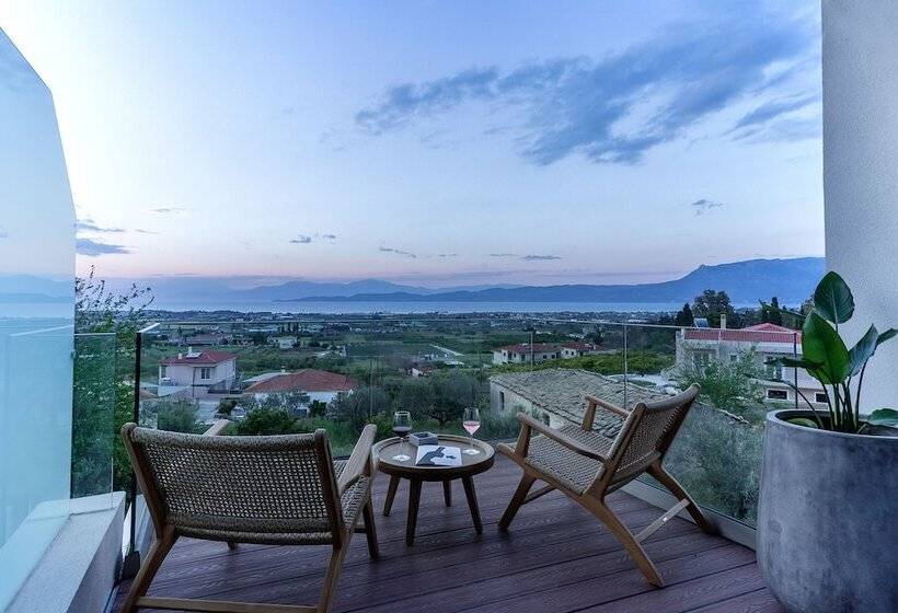 בית מלון כפרי Acro Upscale Residences