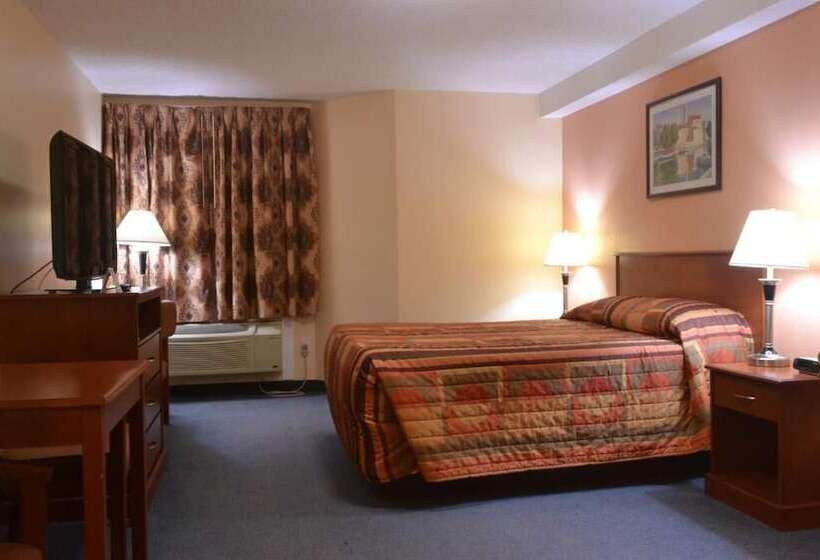 酒店 Aurora Park Inn & Suites