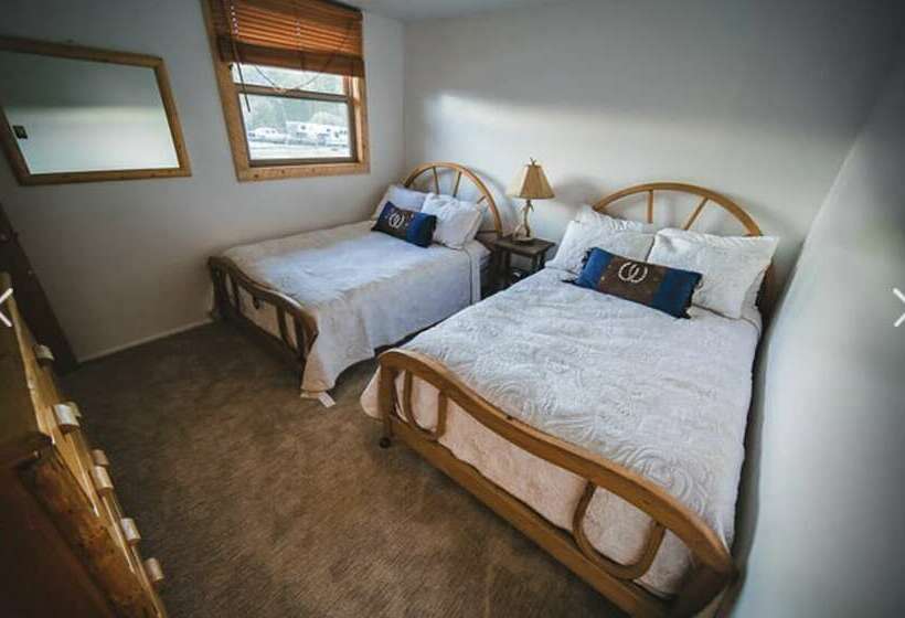 فندق Boulder Lake Lodge