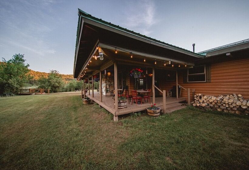 فندق Boulder Lake Lodge