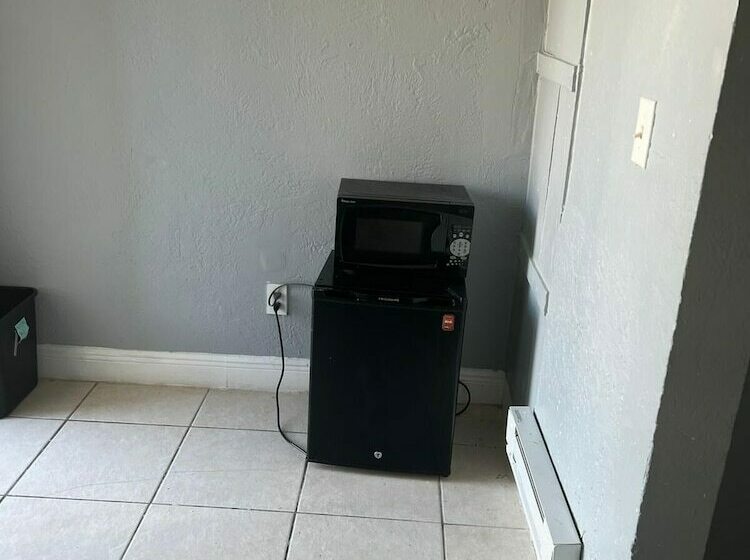 Отель Great Escape Daytona Beach