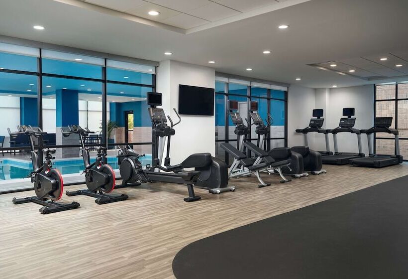 فندق Hampton Inn Towson Downtown