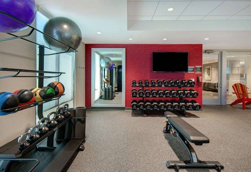 هتل Home2 Suites By Hilton Las Vegas North