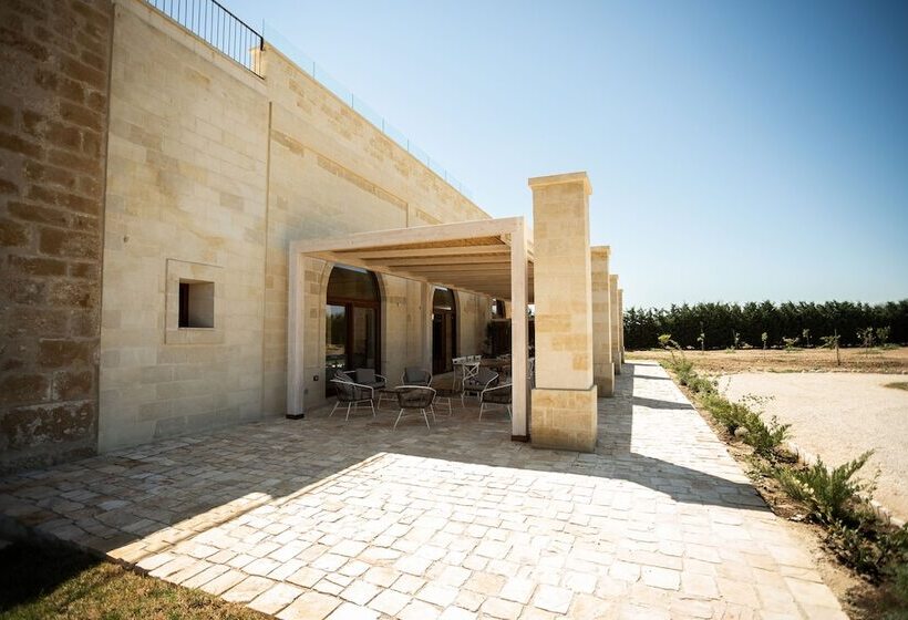 فندق ريفى Masseria Torleanzi   Wine Relais
