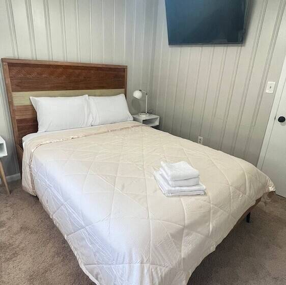 فندق The Red Cottage Fantastic View Firepit Free Kayaks