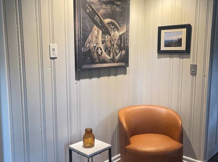 فندق The Red Cottage Fantastic View Firepit Free Kayaks