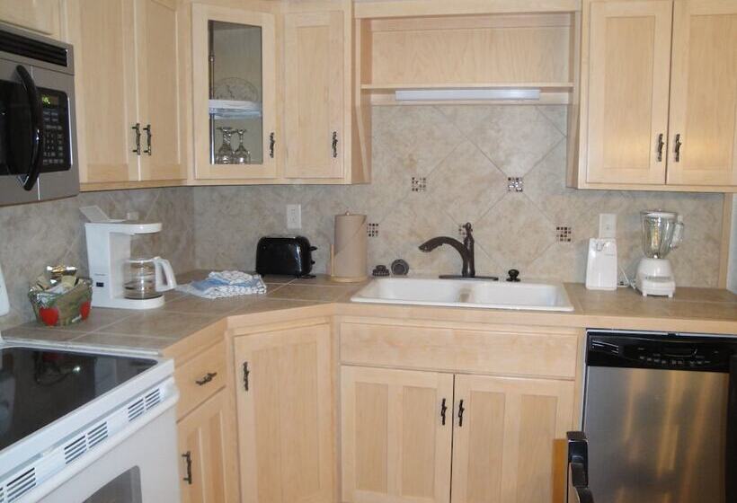 Mountain Harbor Lodge Cottage On Lake Ouachita By Redawning