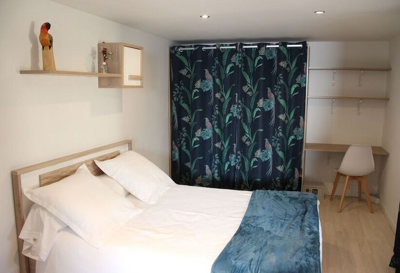 פנסיון A La Fontaine Fleurie