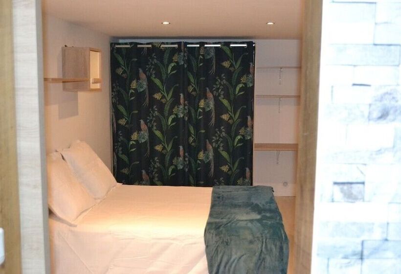 פנסיון A La Fontaine Fleurie