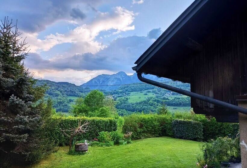 بنسيون Nomad Alp B&b