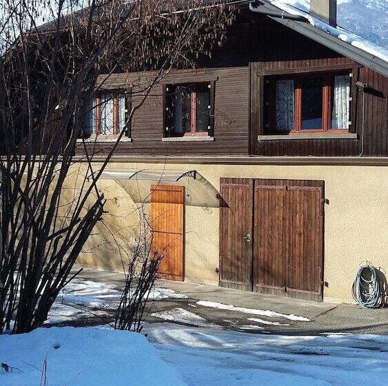 بنسيون Nomad Alp B&b