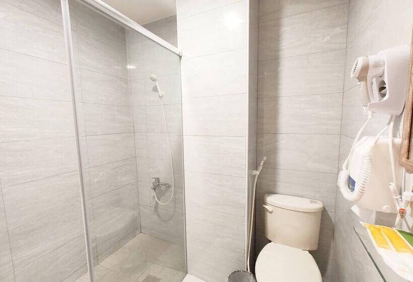 پانسیون Royal Business