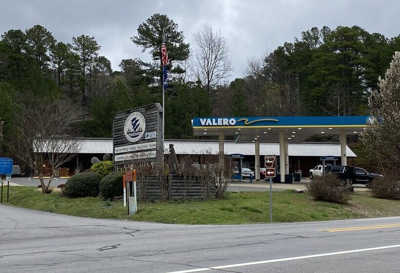 Queen Guest Room Located At The Joplin Inn At The Entrance To Mountain Harbor, , Just 2 1/2 Miles Fr