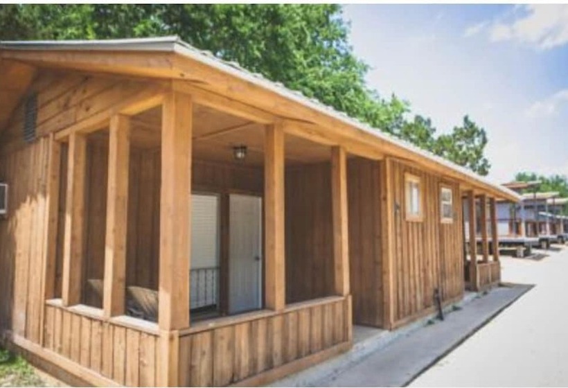 리조트 Mystic Quarry