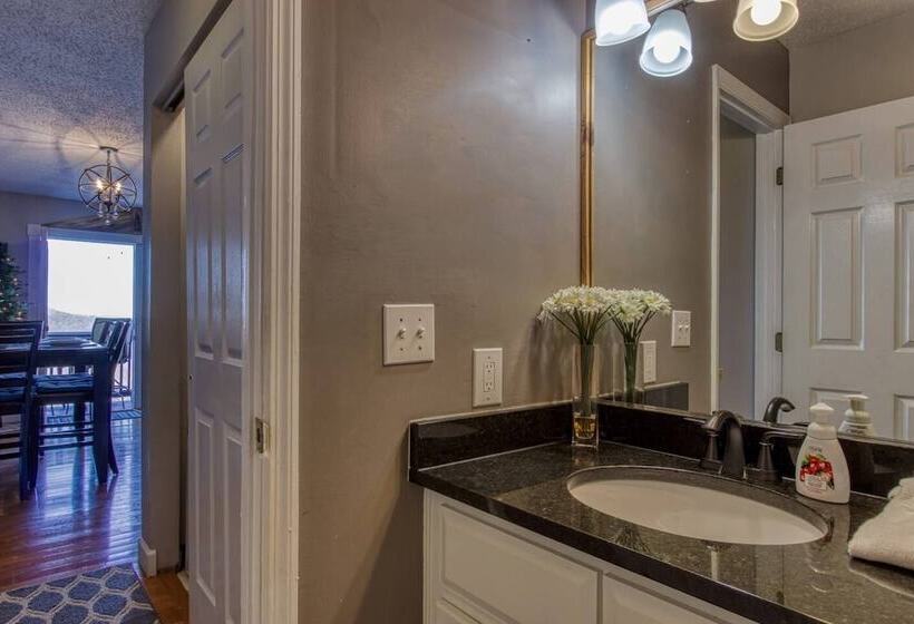 2 Master Suites _ Phenomenal Views   Alpine Summit