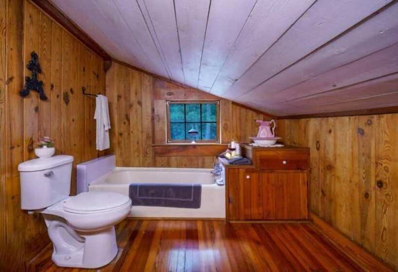 Bean Creek Cabins