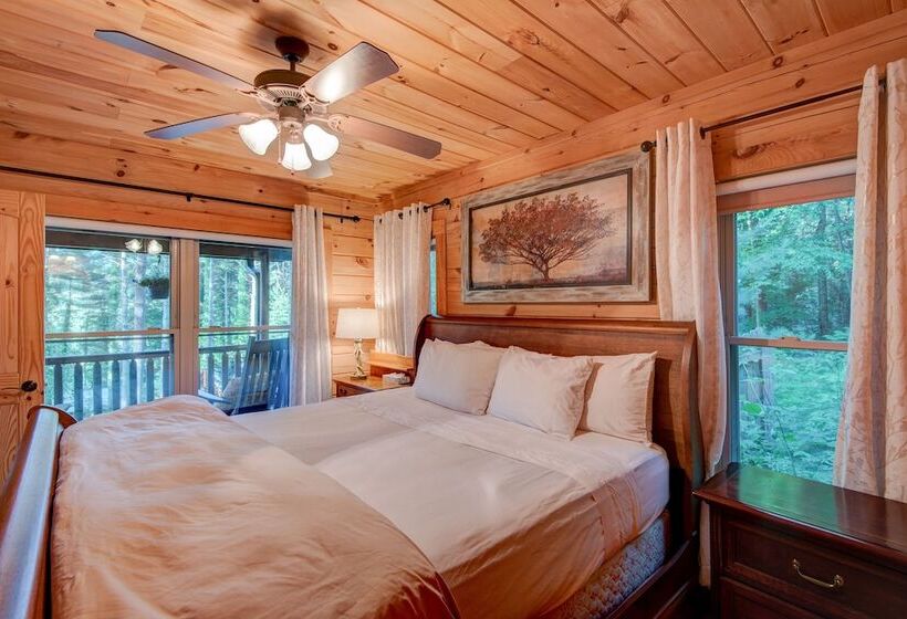 Heritage Hill Cabins