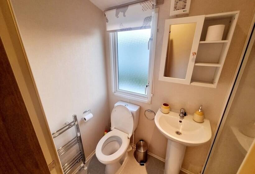 酒店 Impeccable 2 Bed Caravan In Morpeth   Willow Burn