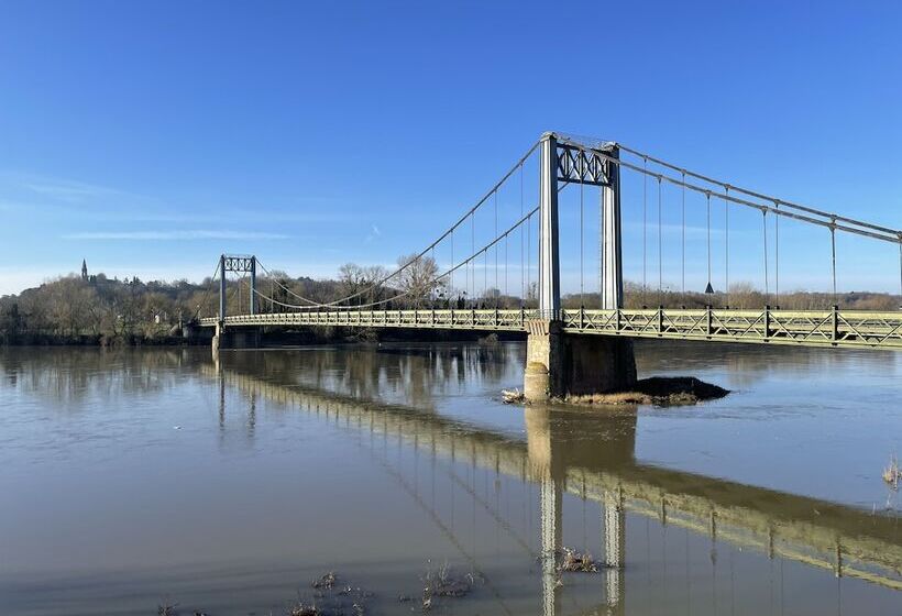 هتل Logis Loire