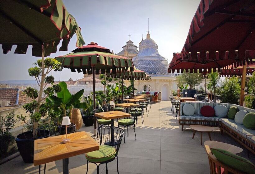 هتل Palacio Gran Vía, A Royal Hideaway