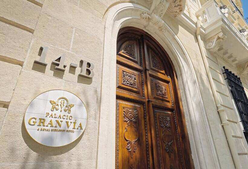 هتل Palacio Gran Vía, A Royal Hideaway