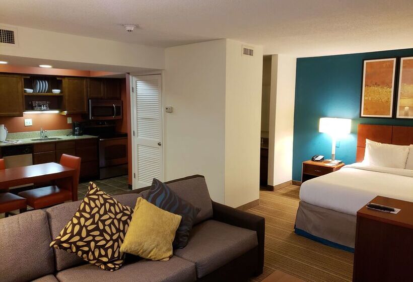 בית מלון כפרי Tysons Corner Suites, A Baymont By Wyndham