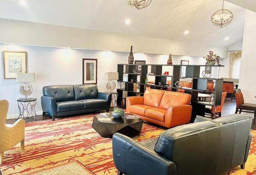 酒店 Tysons Corner Suites, A Baymont By Wyndham