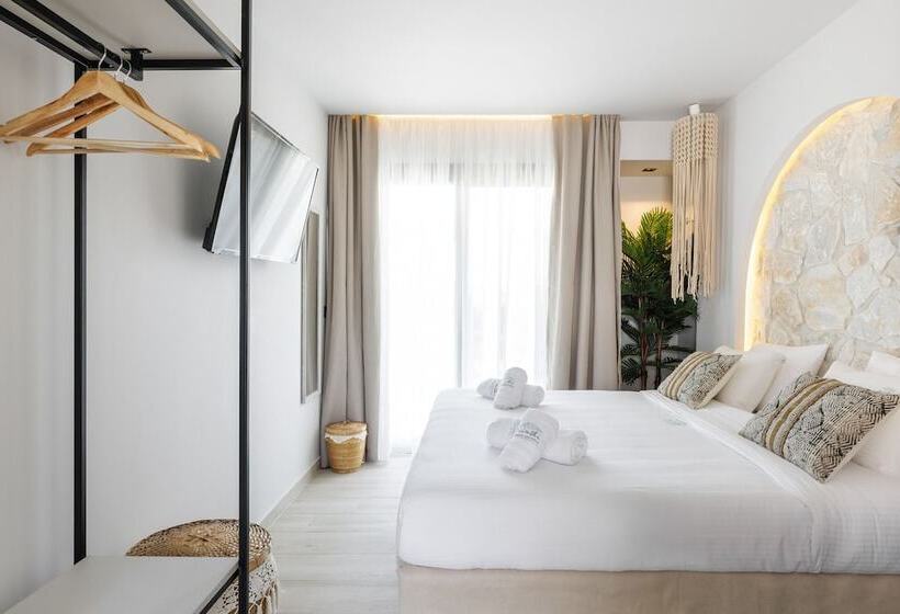 بنسيون Amalthia Luxury Suites