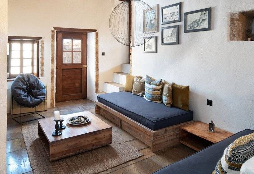 پانسیون Menexes Suites Monemvasia