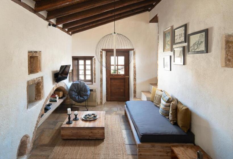 پانسیون Menexes Suites Monemvasia