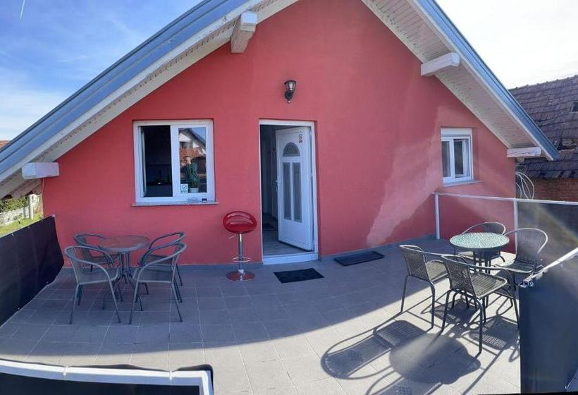 بنسيون Rooms Jelak