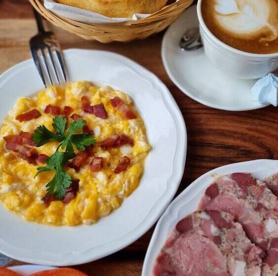 בית מלון כפרי Adler