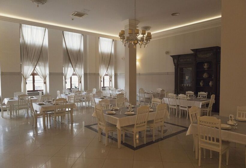 בית מלון כפרי Adler