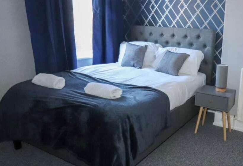 住所  Jarrow,tyneside Ideal For Contractors Park Free