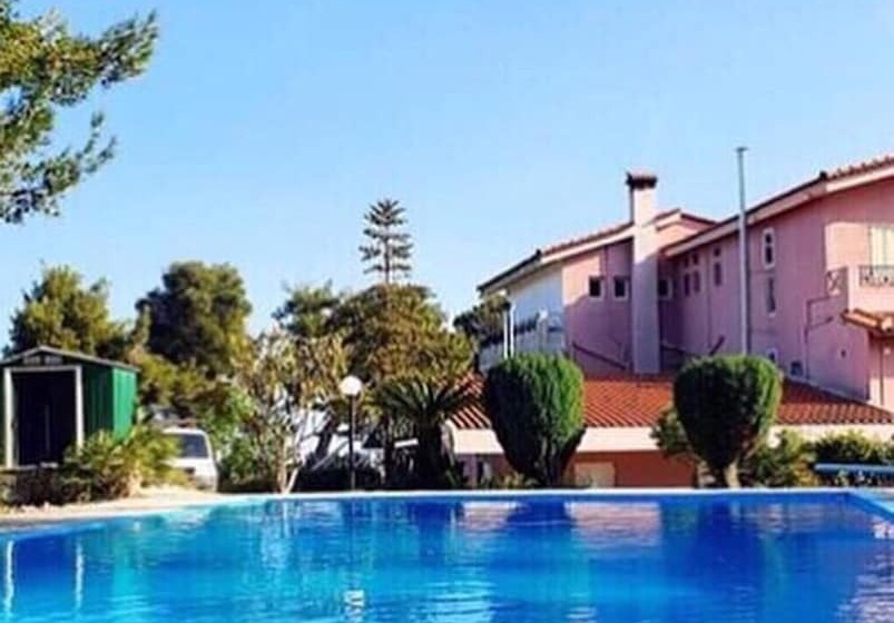 דירת נופש Remarkable 2 Bed House In Varnavas