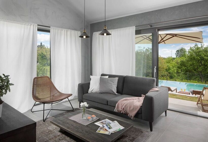 إقامة Remarkable 2 Bed House In Zrenj