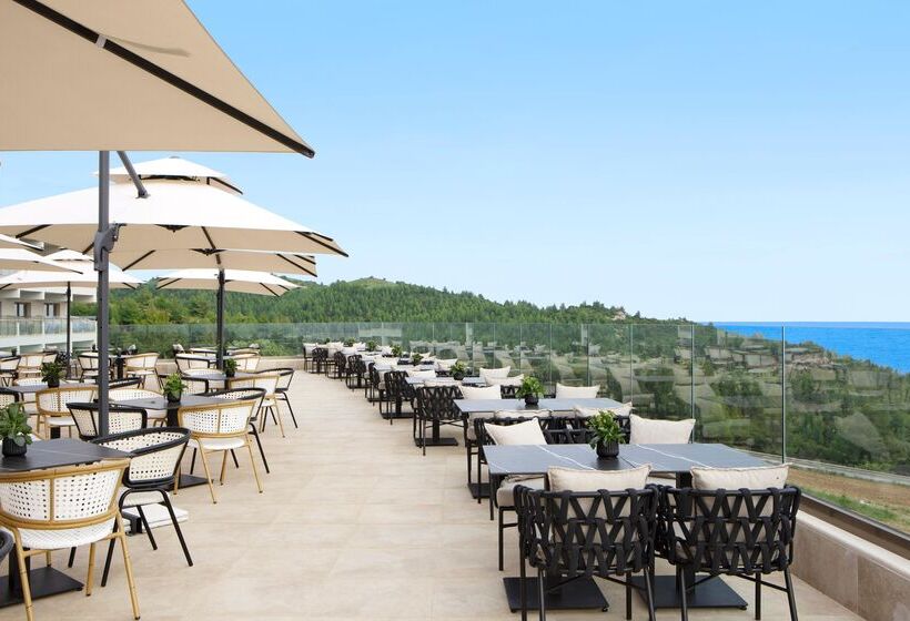 Ajul Luxury Hotel & Spa Resort, A Registry Collection