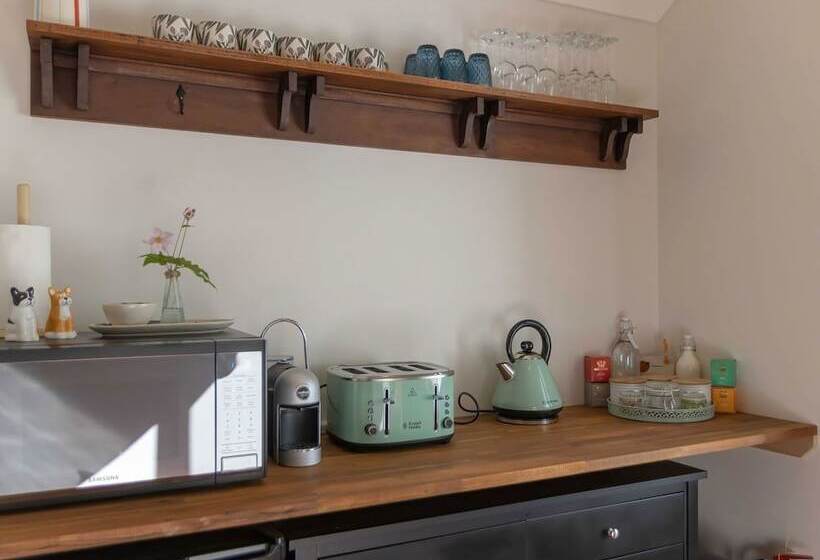 צימר Serenity House Pemberton