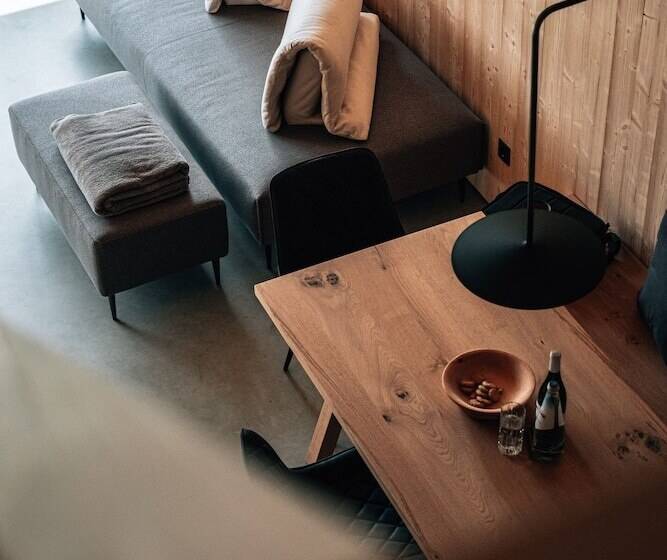 Отель Anders Suites