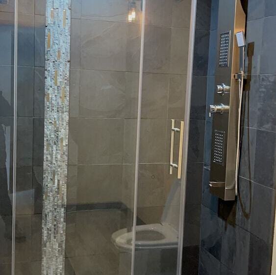 Отель Black Tree Resort   The Lodge