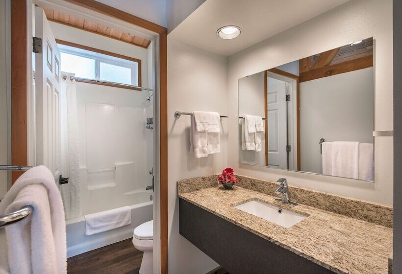 בית מלון כפרי Kenai Princess Wilderness Lodge