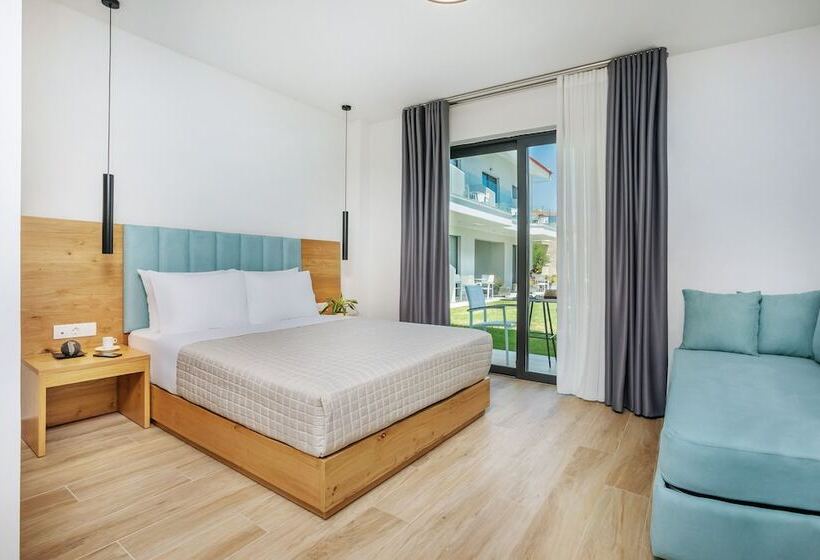 פנסיון Alexmare Hotel Fourka