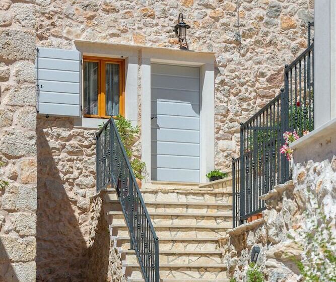 펜션 Rustic Luxury Villa Fulmin