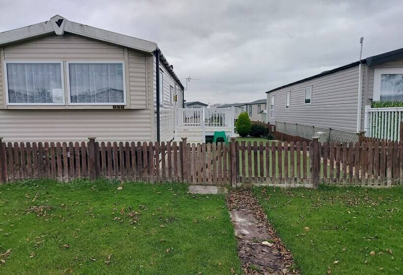 住所  205 Holiday Resort Unity 6 Berth Pet Friendly
