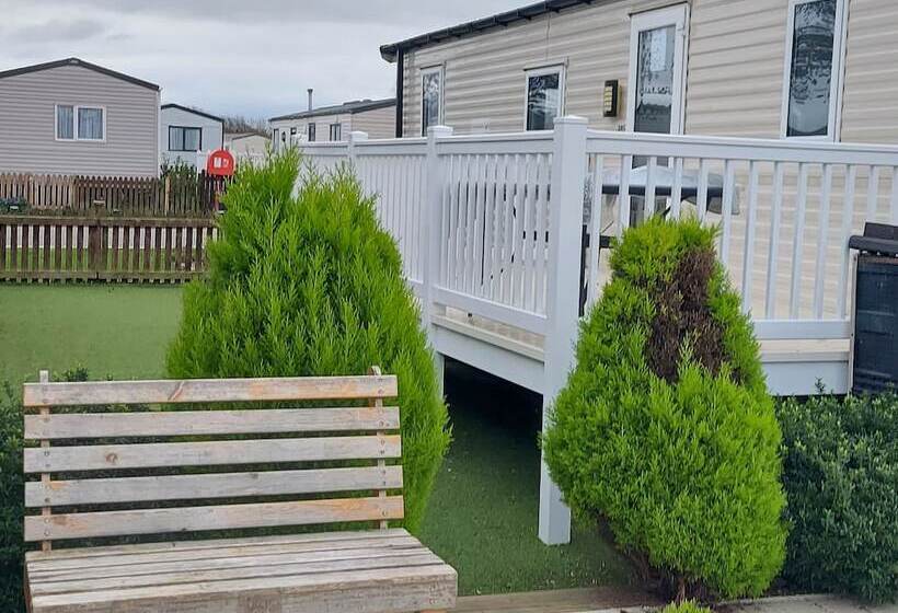 住所  205 Holiday Resort Unity 6 Berth Pet Friendly